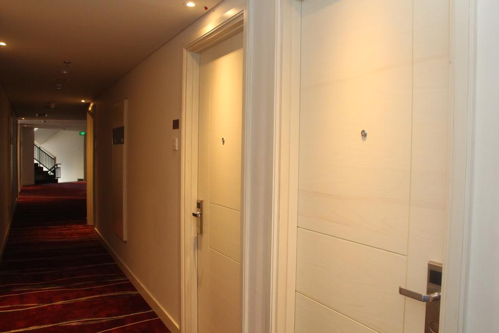 Swiss-Belinn Balikpapan Экстерьер фото